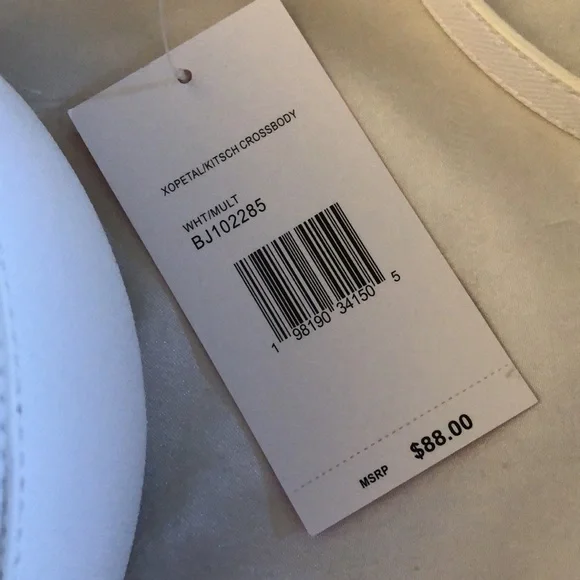 Betsey Johnson White Multi Round Kitsch  Daisy Flower Crossbody Bag NWT - Picture 4 of 16